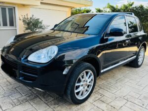 Porsche Cayenne 2004